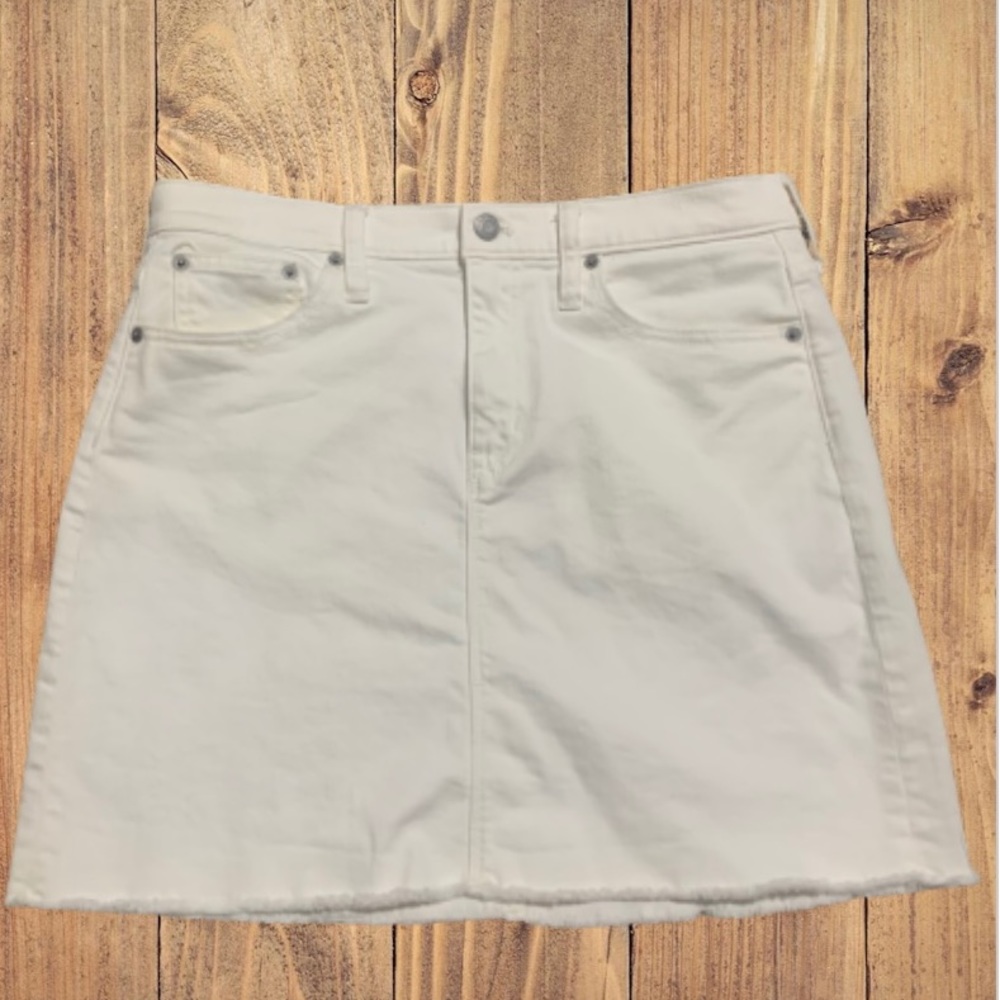 Women’s J. Crew Mercantile white jean skirt 8
